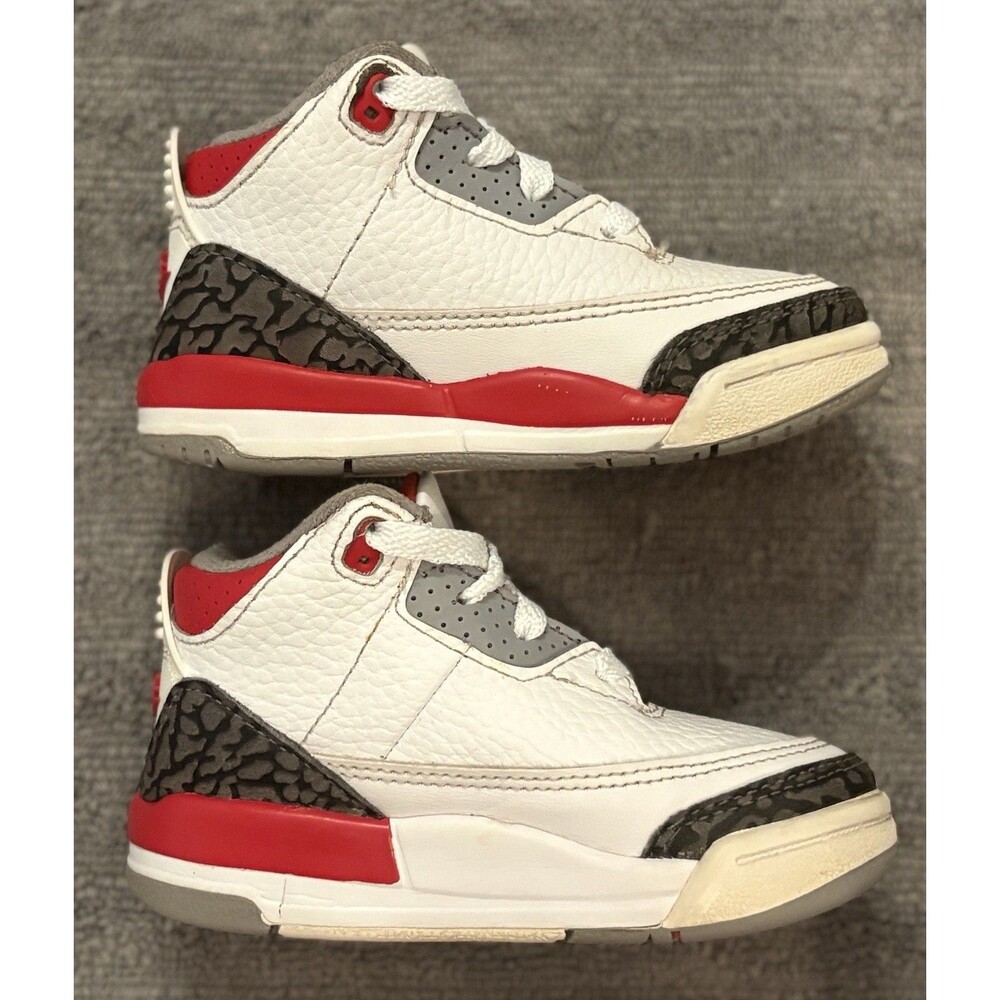 Nike Air Jordan 3 Retro White Fire Red Kids Size 6C DM0968-160